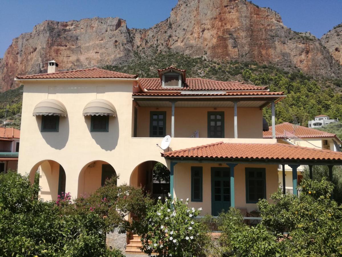 The Valkyries 2 Apartment Leonídion Екстериор снимка