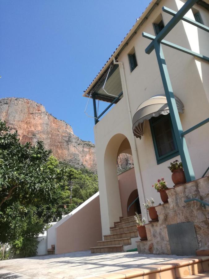 The Valkyries 2 Apartment Leonídion Екстериор снимка